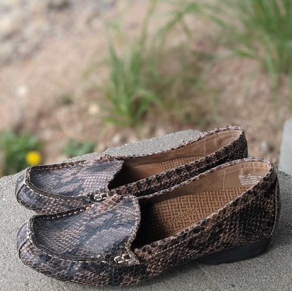 Baretraps Posture Plus+ "Ownah" brown/black leather snakeskin flats/loafers sz 7 - Picture 6 of 11